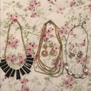 Assortment of Francesca’s jewelry